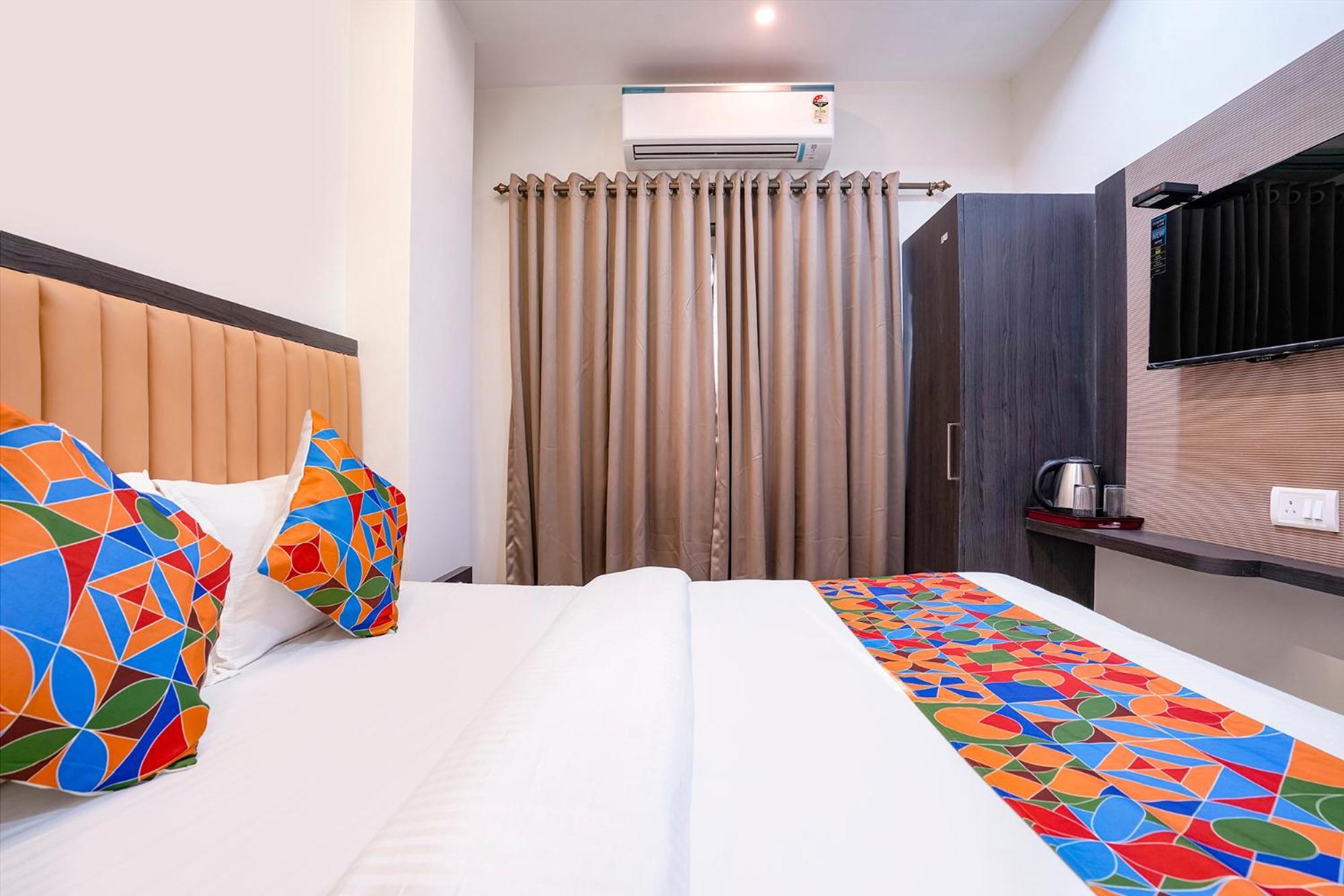 Hotel Fabhotel Sunshine Residency 3*